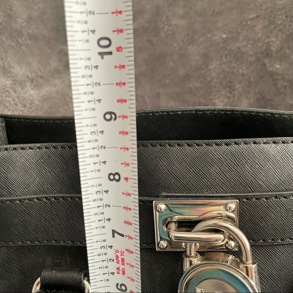 Michael Kors Hamilton Handbag Purse Classic Lock Medium Satchel - Picture 16 of 16